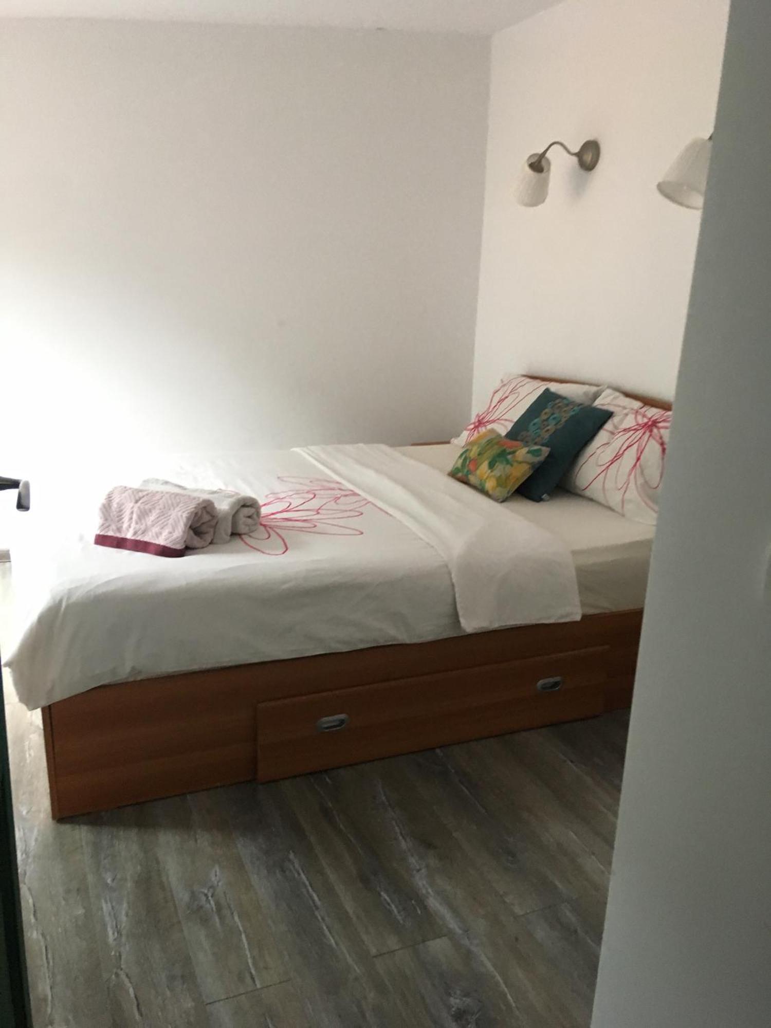 Fantasy Terasa Appartement Braşov Buitenkant foto